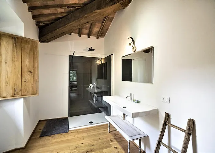 Tenuta San Galgano * モンティチャーノ