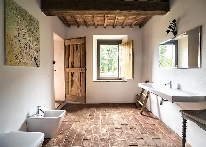 Tenuta San Galgano * モンティチャーノ